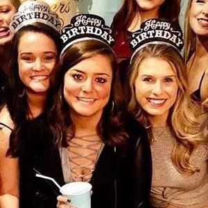 Meet your Posher, Lizzie